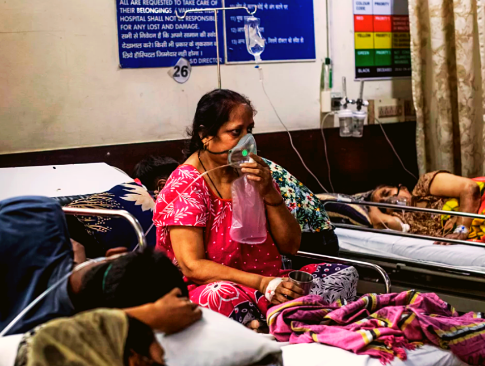 Hospital in India overwhelmed with COVID patients in need of oxygen